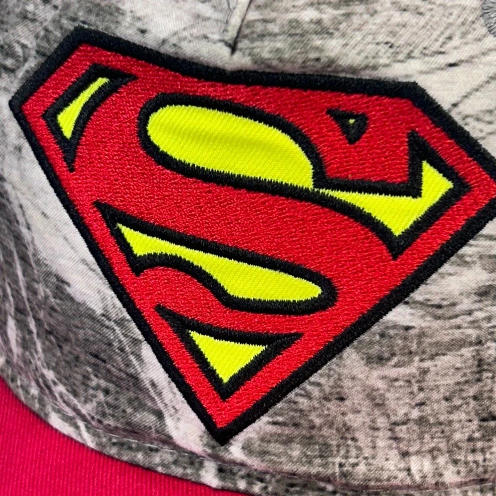 Superman Shield Logo Youth Red Grey DC Comics Snapback Hat Graphic Print OSFM